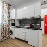 Exelent Modern In Blloku Center With Fast Wifi - Gold Apartmán *