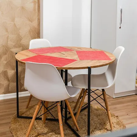 Exelent Modern In Blloku Center With Fast Wifi - Gold Apartament Tirana