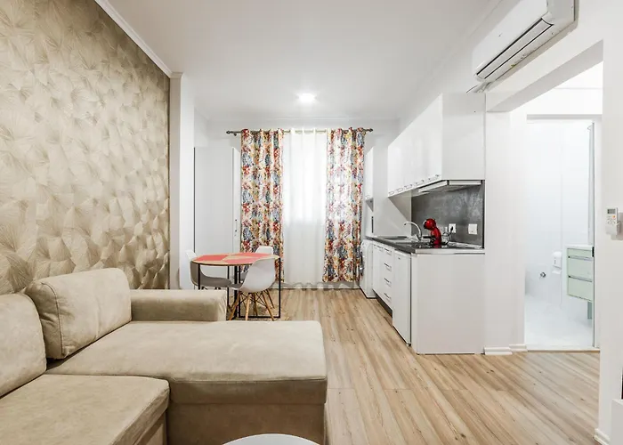 Exelent Modern In Blloku Center With Fast Wifi - Gold Lejlighed Tirana