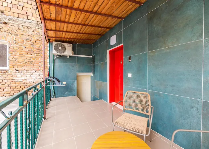 Lejlighed Exelent Modern In Blloku Center With Fast Wifi - Gold Tirana