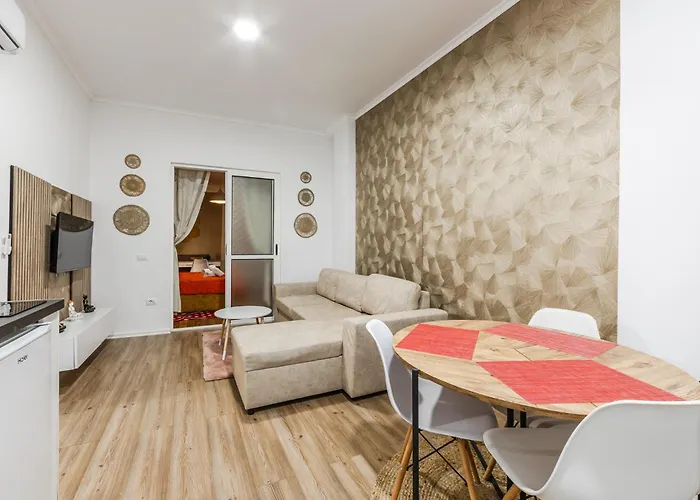 Exelent Modern In Blloku Center With Fast Wifi - Gold