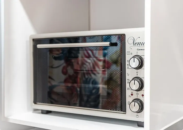 Exelent Modern In Blloku Center With Fast Wifi - Gold * Tirana