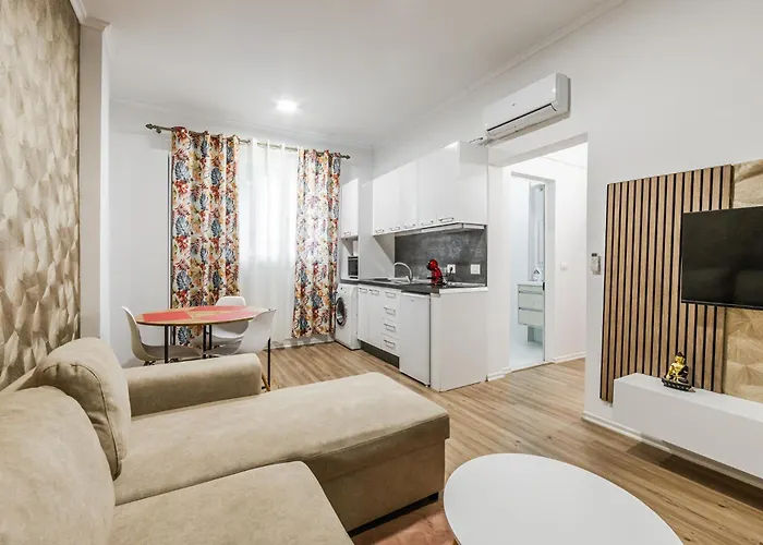 Lejlighed Exelent Modern In Blloku Center With Fast Wifi - Gold *